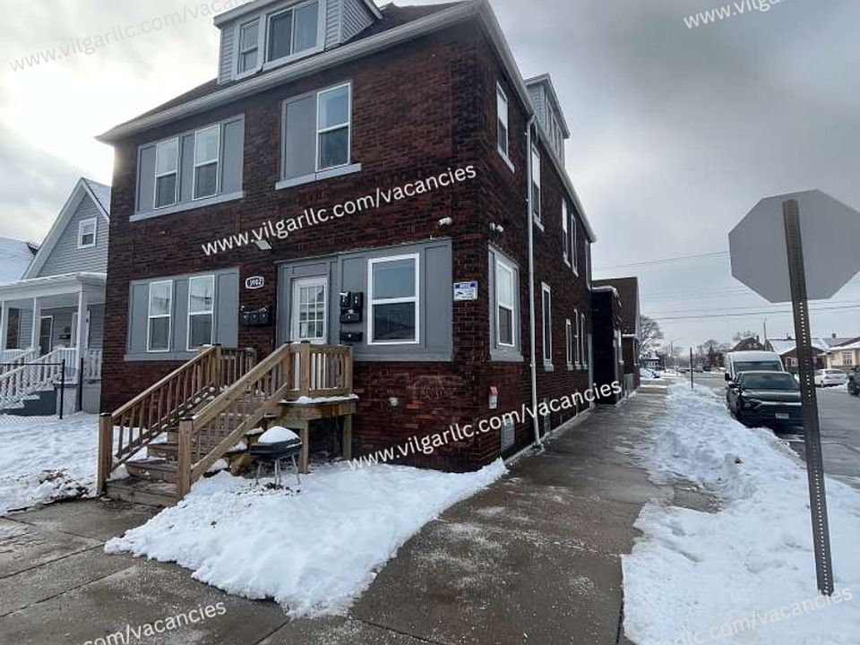 1st image of 3902 Elm St #1917