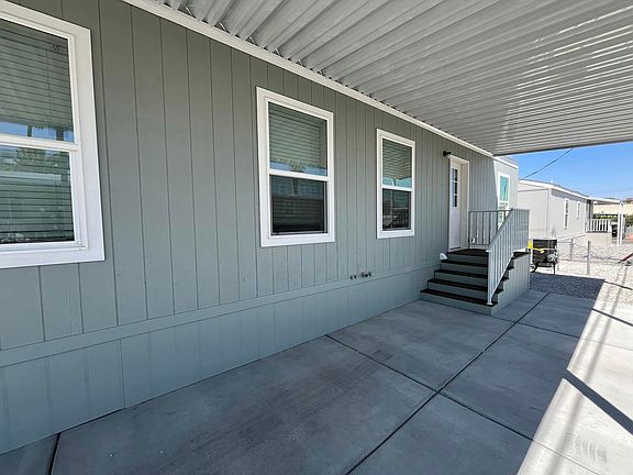 3rd image of 3139 E Sahara Ave Space 77