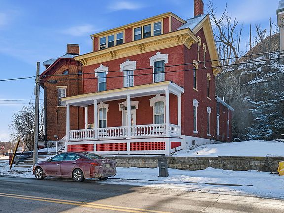 2nd image of 306 W Locust St