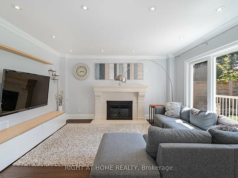 19 Talgarth Rd — Photo 12