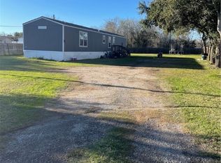 520 Baass Ln, Victoria, TX 77905