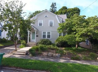 23 Mayfair Rd, Warwick, RI 02888