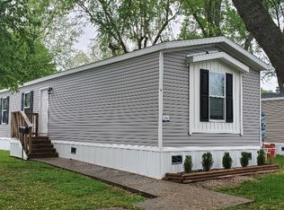 200 Rainbow Dr, Cottage Hills, IL 62018