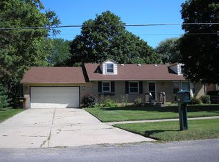 1919 Gentian Dr SE, Kentwood, MI 49508