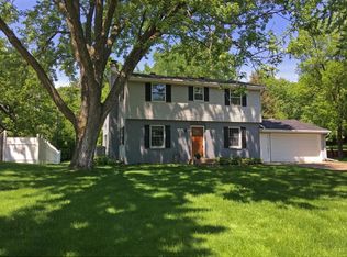 16328 Temple Dr, Minnetonka, MN 55345