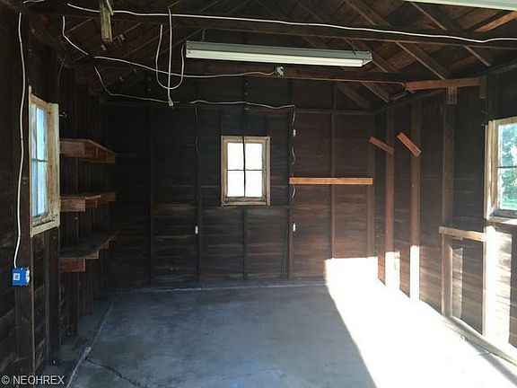 4th image of 909 Chestnut St