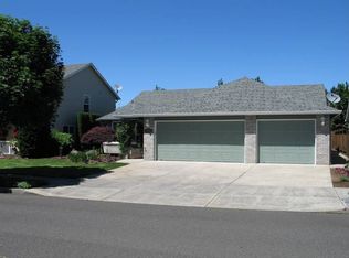 17704 NE 29th St, Vancouver, WA 98682