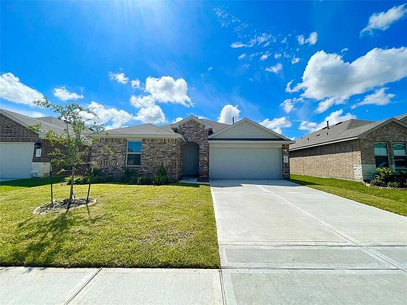 3rd image of 21007 Medford Landing Ln