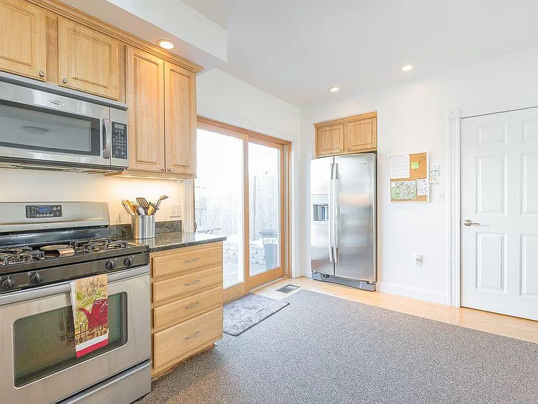 6 Boardman St — Photo 11