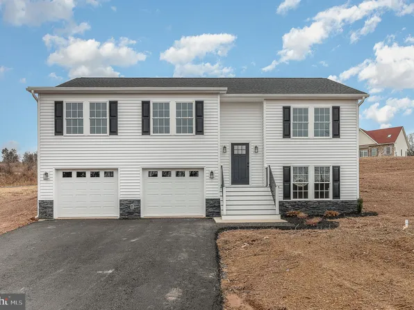 100 River Mist Blvd, Duncannon, PA 17020