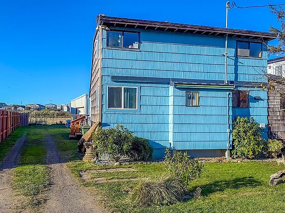 2nd image of 35390 Rueppell Ave