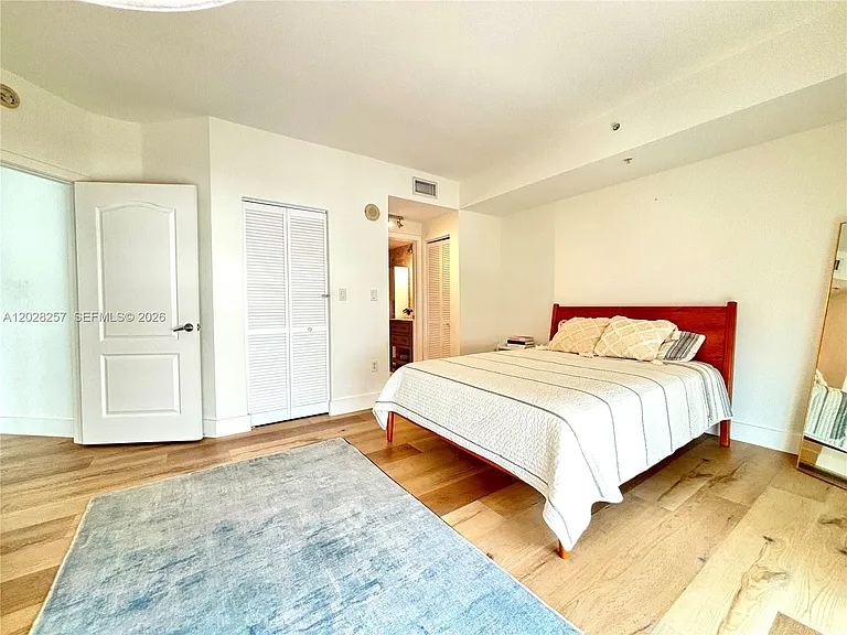 500 NE 29th St #601 — Photo 26