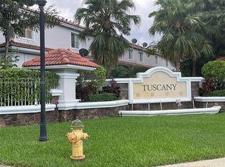 8250 SW 29th St #101, Hollywood, FL 33025