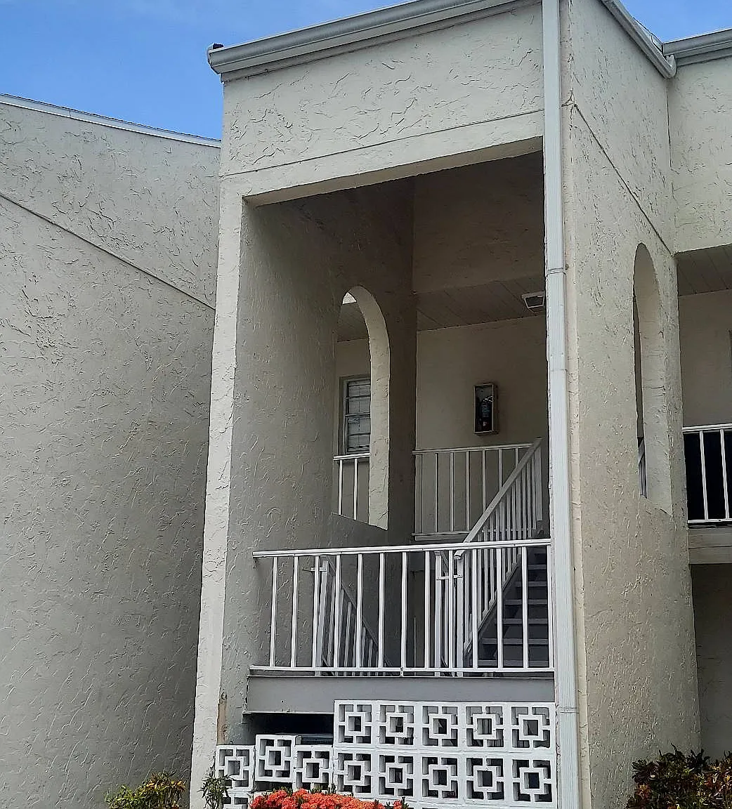 2625 Florida 590 # 2721 - 1 — Photo 2