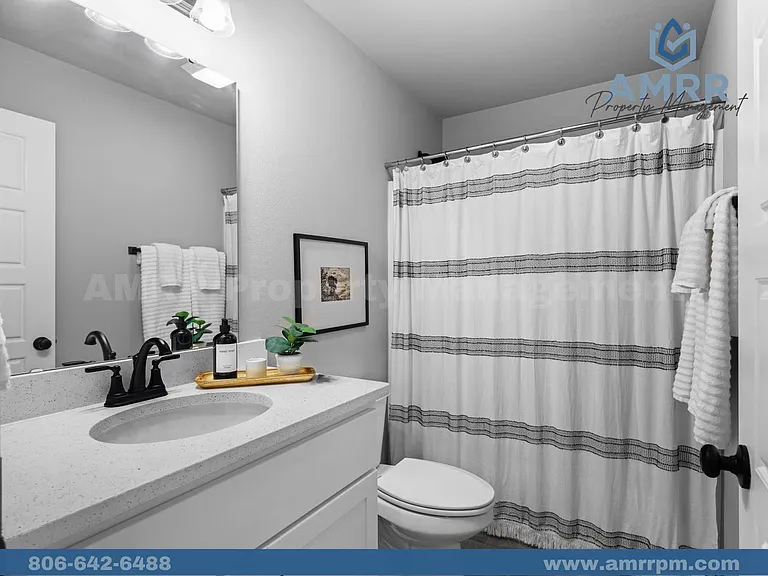 1115 SW 3rd Ave — Photo 16