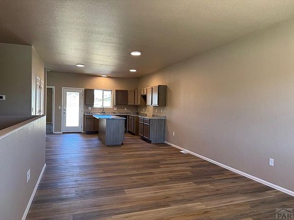 2nd image of 6022 Harper Ln