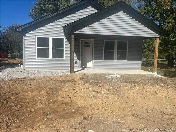 172 Third Street, Charlestown, IN 47111