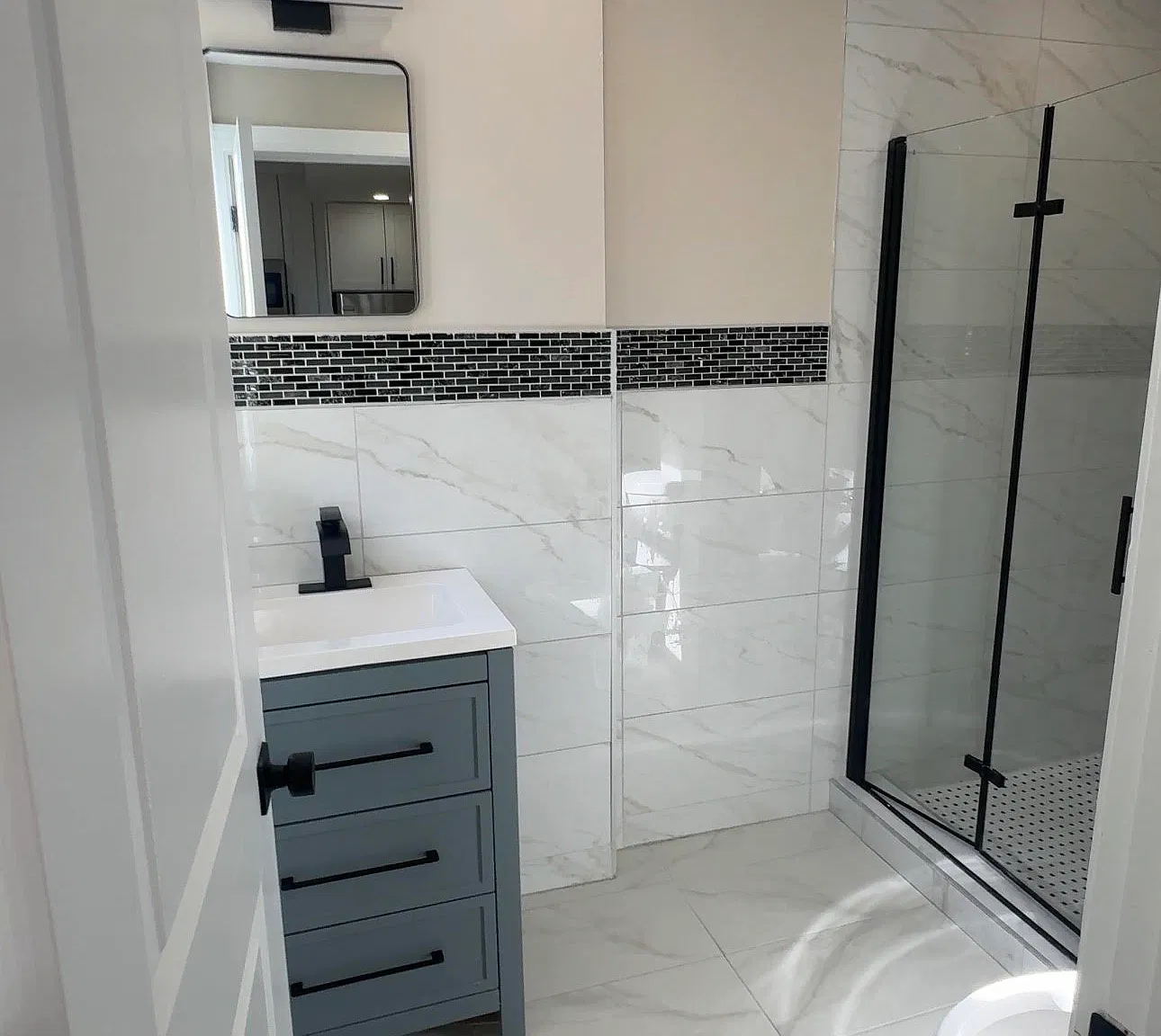2 bed, 1.5 bath, 1300 sqft, $2,350 — Photo 4