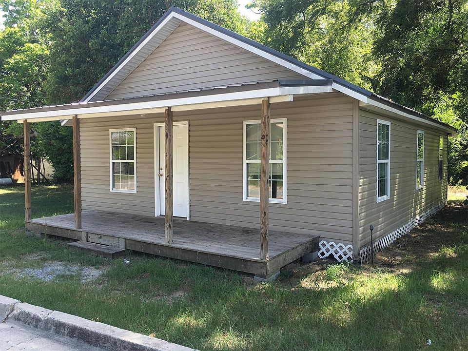 1st image of 410 Burch St