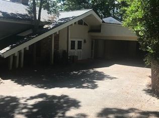 805 Honeysuckle Rd, Gainesville, GA 30501