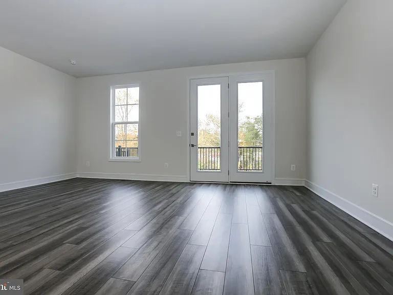 6722 Upland Manor Dr — Photo 11