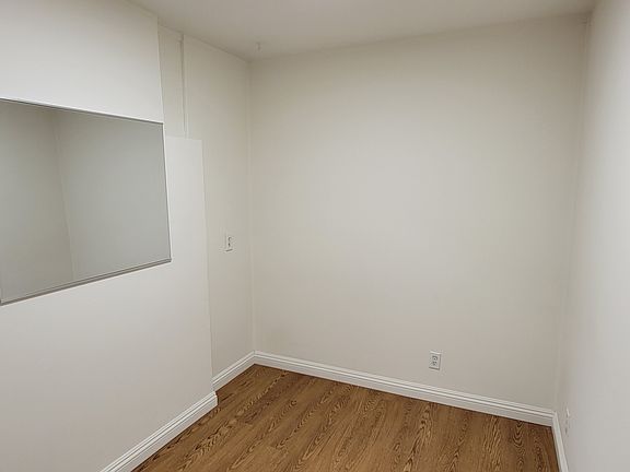 2nd image of 3121-3721 E Huntington Dr #3731
