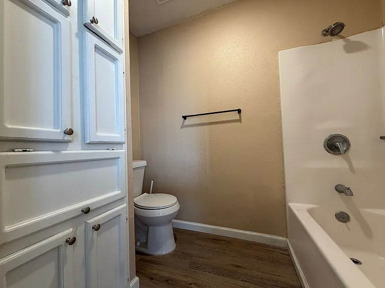 4226 Walnut Hills Dr #4 — Photo 20