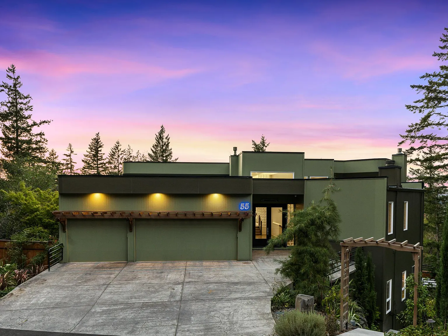 55 Eagle Crest Dr — Photo 2