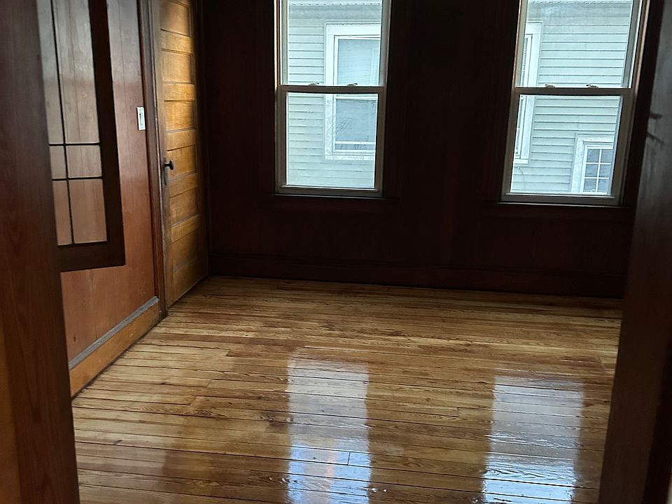 1st image of 468-470 Hollister Ave #2