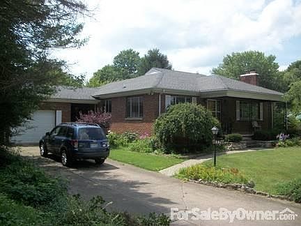 1st image of 137 N Queens Ct