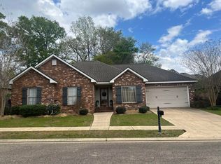 10 Cornerstone Dr, Columbia, MS 39429