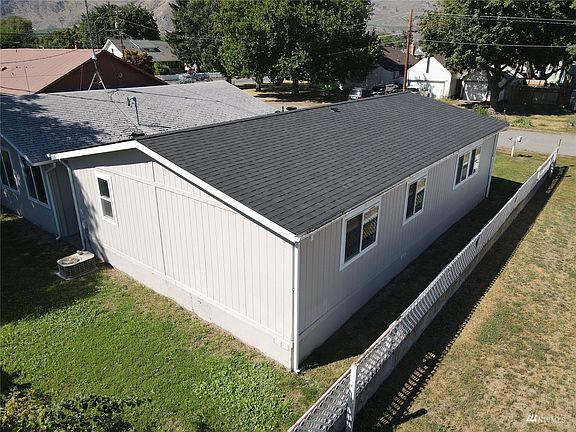 4th image of 1505 Dogwood Street