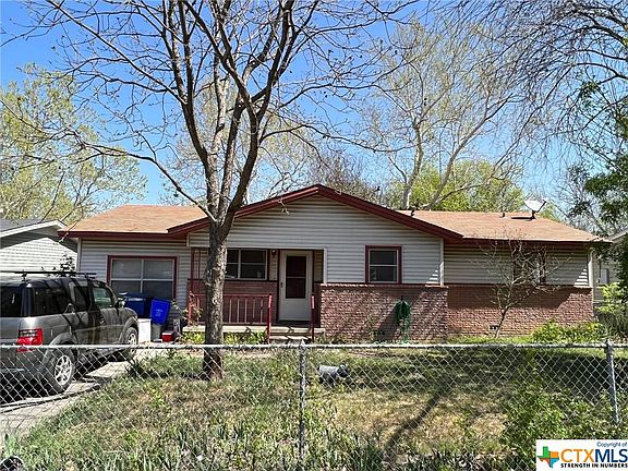2nd image of 1002 Cove Ave