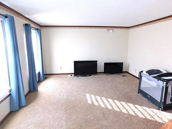 2nd image of 509 N Gary Ct