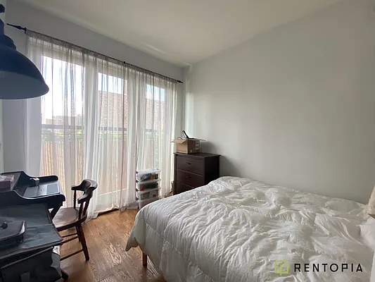 Rented by Rentopia | media 10
