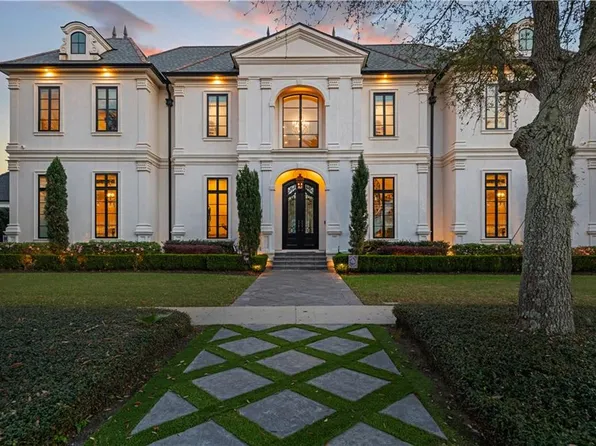 12 Royal Palm Blvd, Kenner, LA 70065