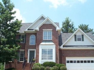 9523 Lakeview Ct, Douglasville, GA 30135