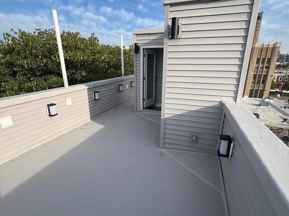 2127 Sigel St, Philadelphia, PA 19145