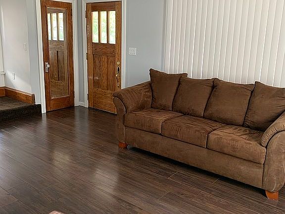 4th image of 334 Princeton Ave