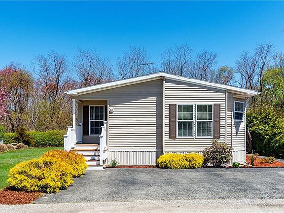 2nd image of 40 Campbell Cir
