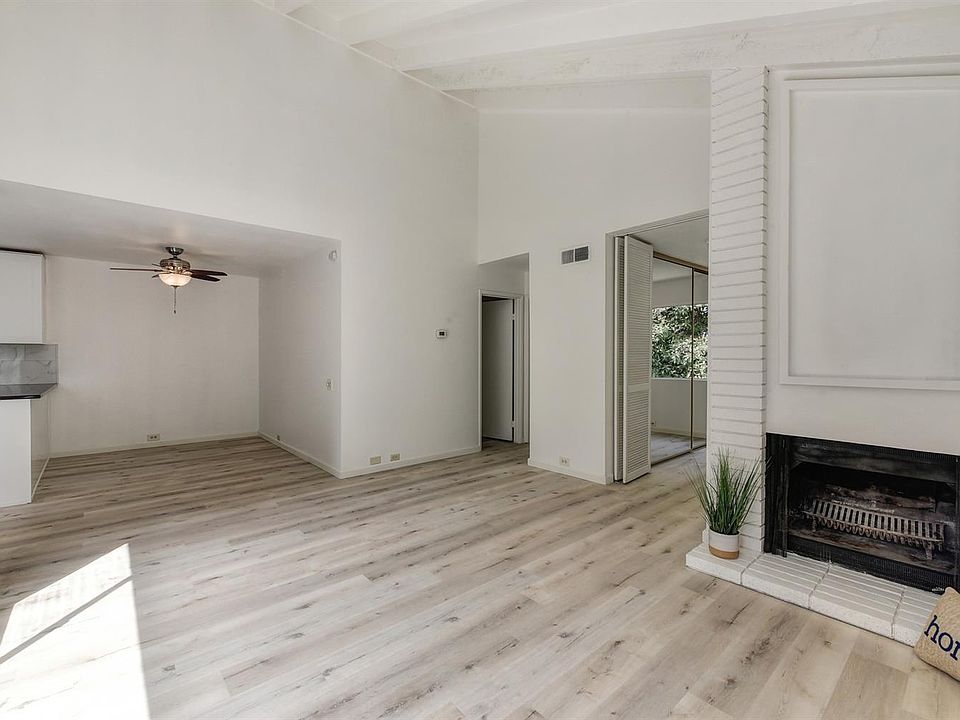 2nd image of 2208 Woodside Ln Unit 7