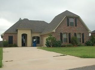 4869 Sandtrap Cir, Shreveport, LA 71107