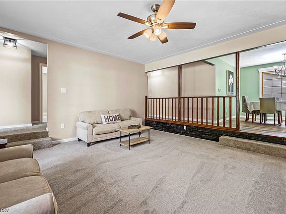 5th image of 3610 Meadowbrook Dr