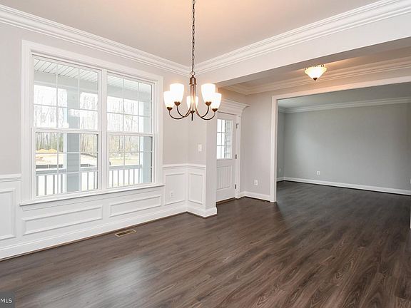 3rd image of LOT 210 Eden Dr