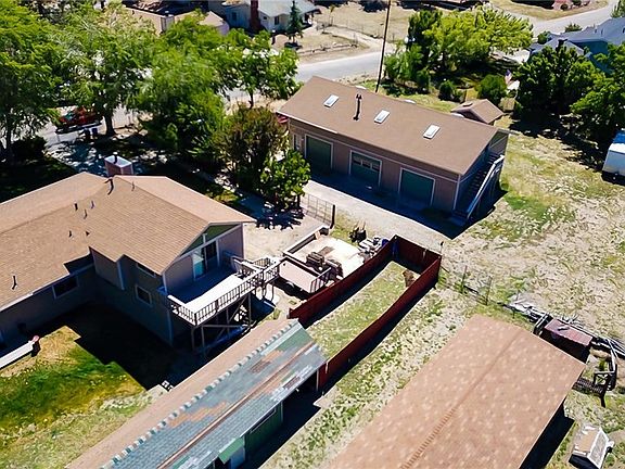 3rd image of 1113 E Fairway Blvd