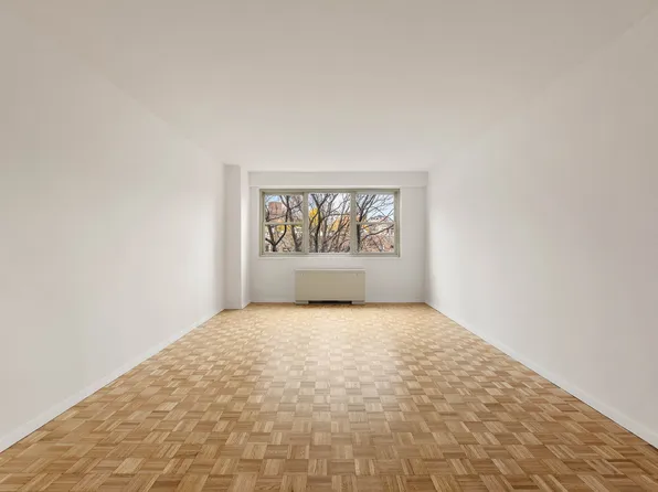 15 Charles Street image 4 of 10