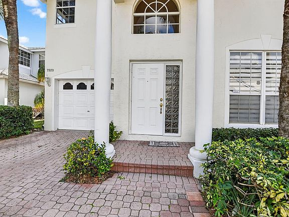 3rd image of 7323 Panache Way