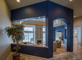 320 Sunnyside Dr, Newport, WA 99156