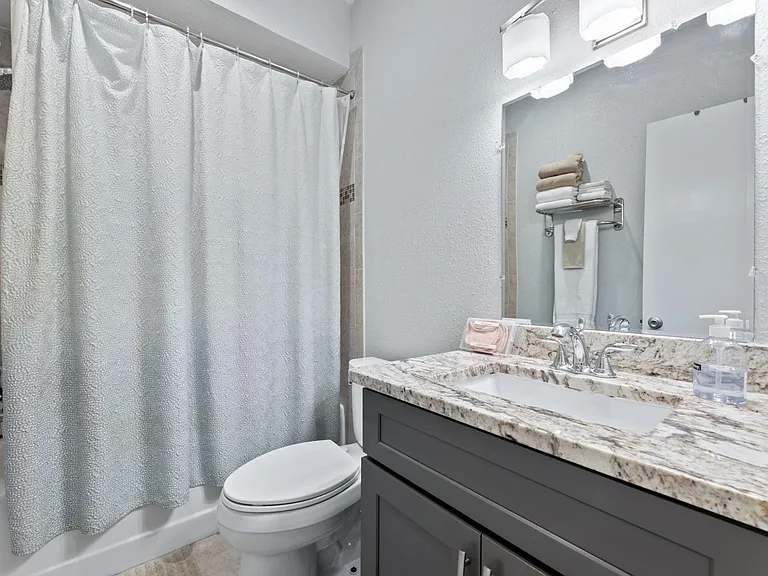 412 Drew St #3 — Photo 10