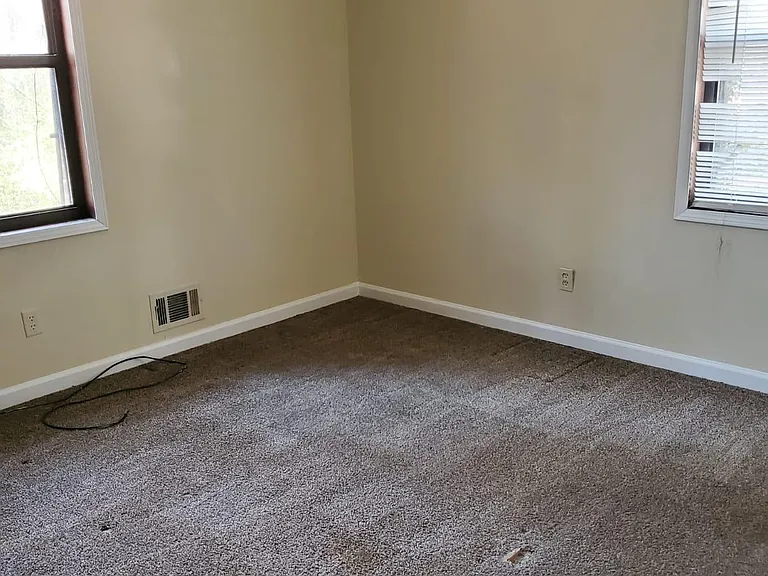 1685 Nutmeg St — Photo 3